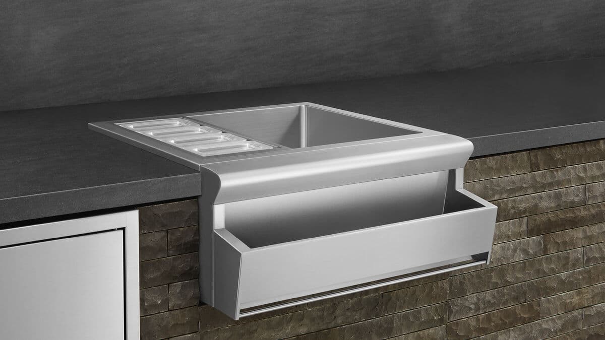 25" Beverage Chiller/Sink thumbnail 2